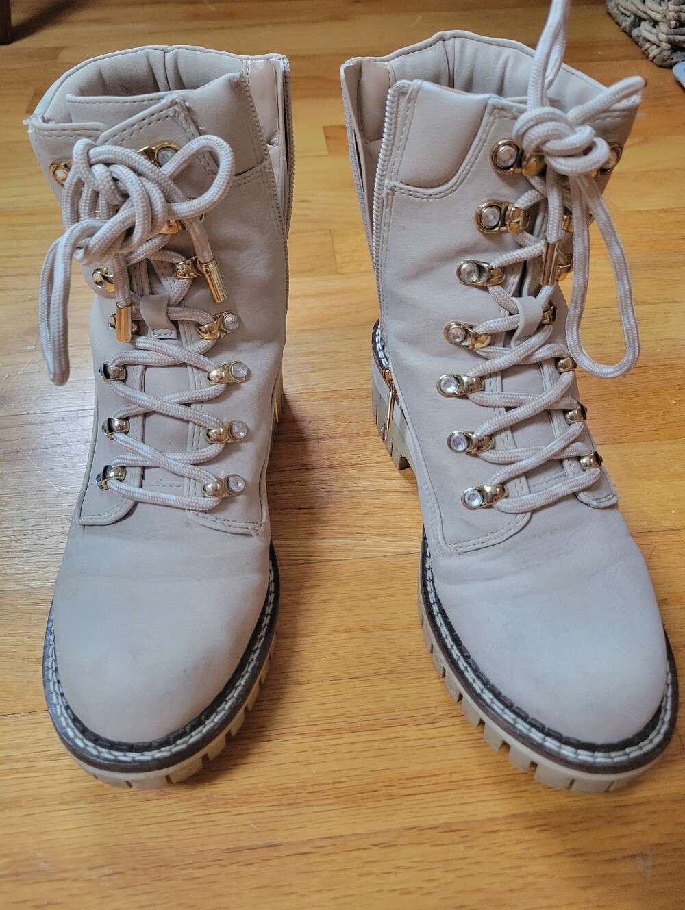 Jennifer Lopez Tapioca Aceser Laced Zip-Up Combat Boots, Size 6